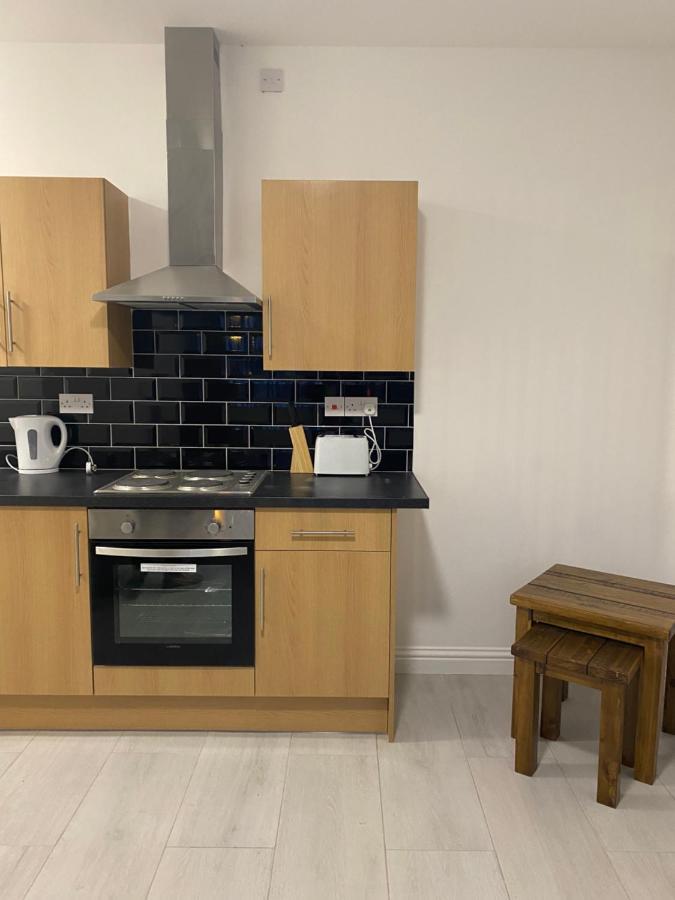 Nantwich House Apartment Crewe Bagian luar foto