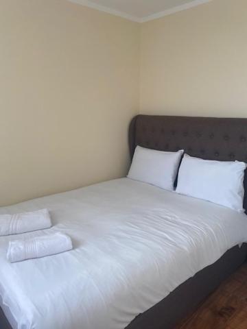 Nantwich House Apartment Crewe Bagian luar foto
